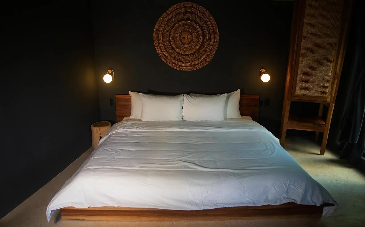 Bed and Breakfast Loba Tulum Male Only Messico